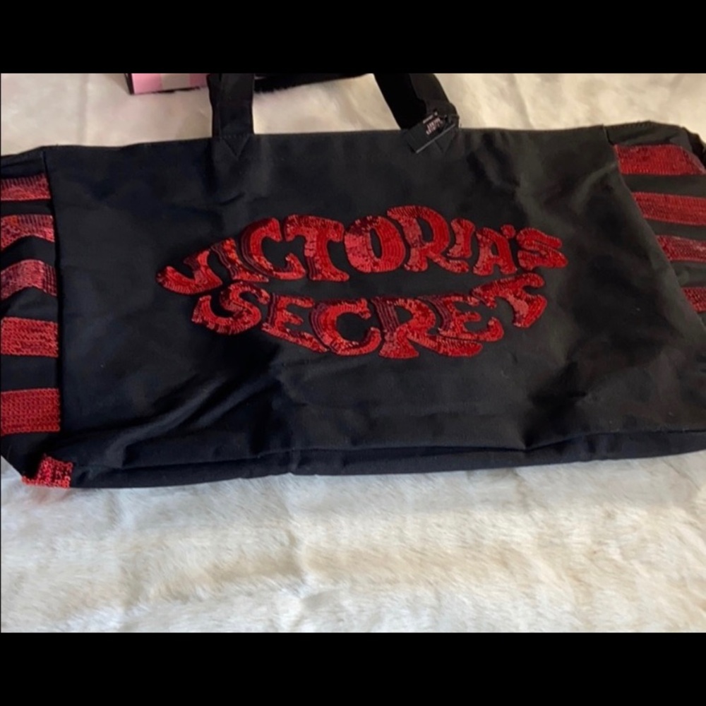 Victoria’s Secret tote